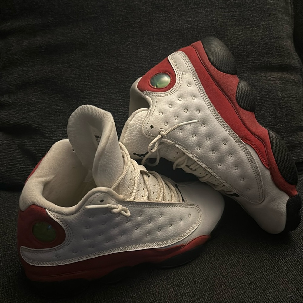 USED Jordan 13 Retro
OG Chicago (2017)